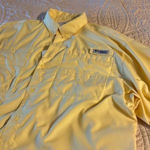 Large Yellow Columbia Fishing Shirt